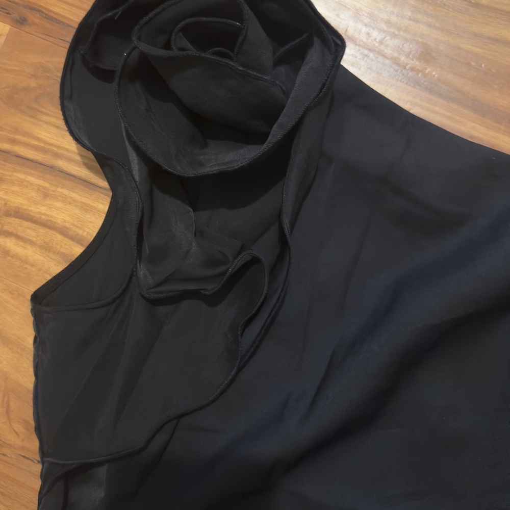Milk & Honey Black Flower One-Shoulder Top - Picture 7 of 8